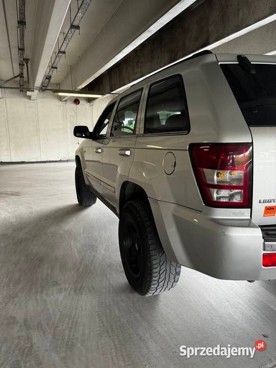 Srebrny Używany 2006 Jeep Grand Cherokee SUV | 32 900 zł (Uczciwa cena) - Obraz 1/4