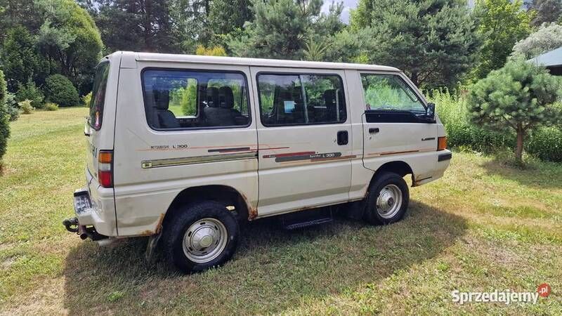 Używany Mitsubishi L300 1993