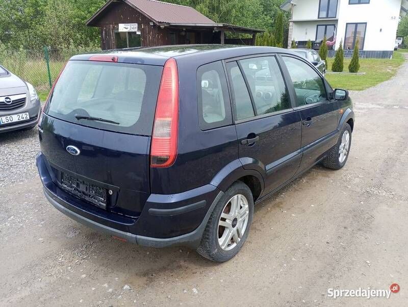Używany Ford Fusion 2002 Hatchback
