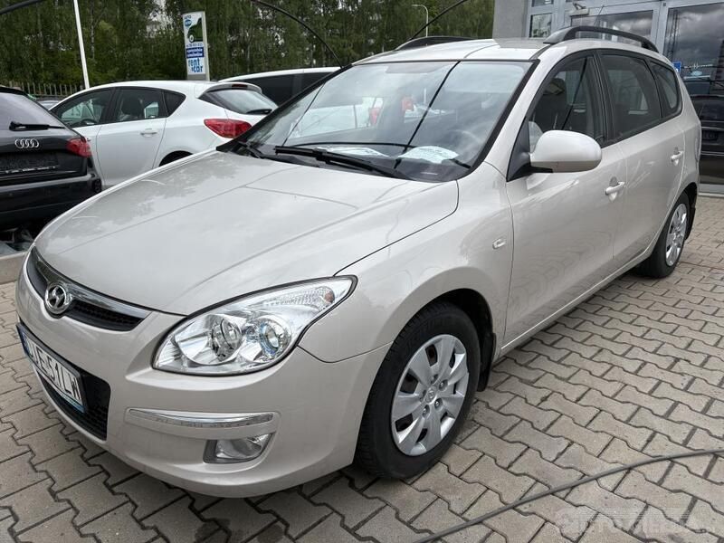 Szary Używany 2008 Hyundai i30 Kombi | 10 900 zł (Uczciwa cena) - Obraz 1/4