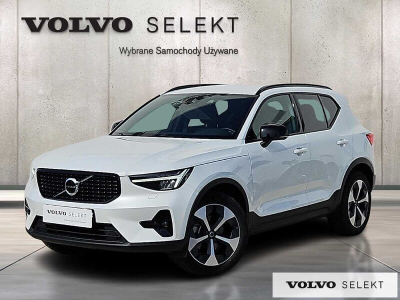 Biały Używany 2024 Volvo XC40 SUV | 164 900 zł (Uczciwa cena) - Obraz 1/3