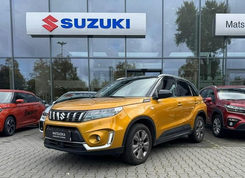 Złoty (metalik) Używany 2023 Suzuki Vitara SUV | 82 900 zł (Uczciwa cena) - Obraz 1/4