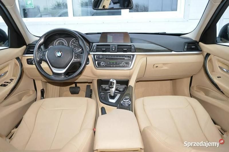 Używany BMW 318 Luxury Line 143 KM (105 kW) 2012 Brązowy Sedan/Limuzyna