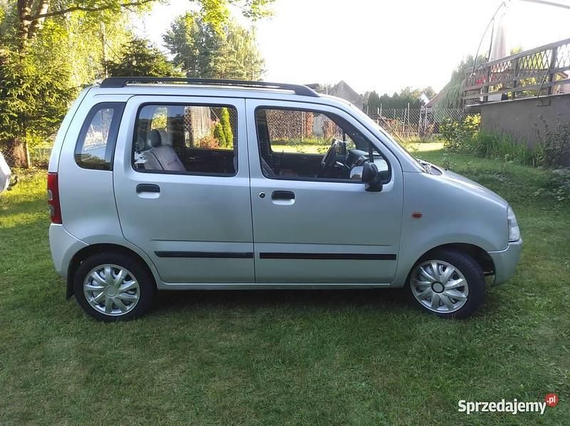 Używany Suzuki Wagon R+ 2001 Srebrny Minivan