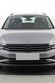 Używany VW Passat 150 KM (110 kW) 2022 Srebrny Kombi