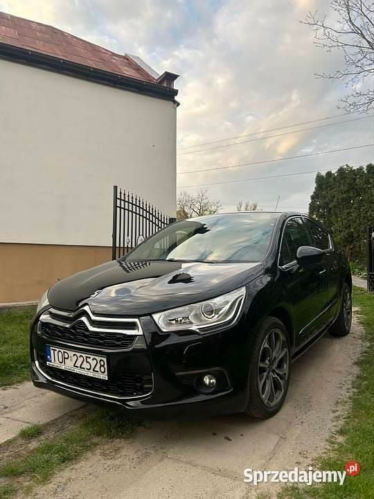Czarny Używany 2011 Citroën DS4 Hatchback | 26 000 zł (Uczciwa cena) - Obraz 1/4