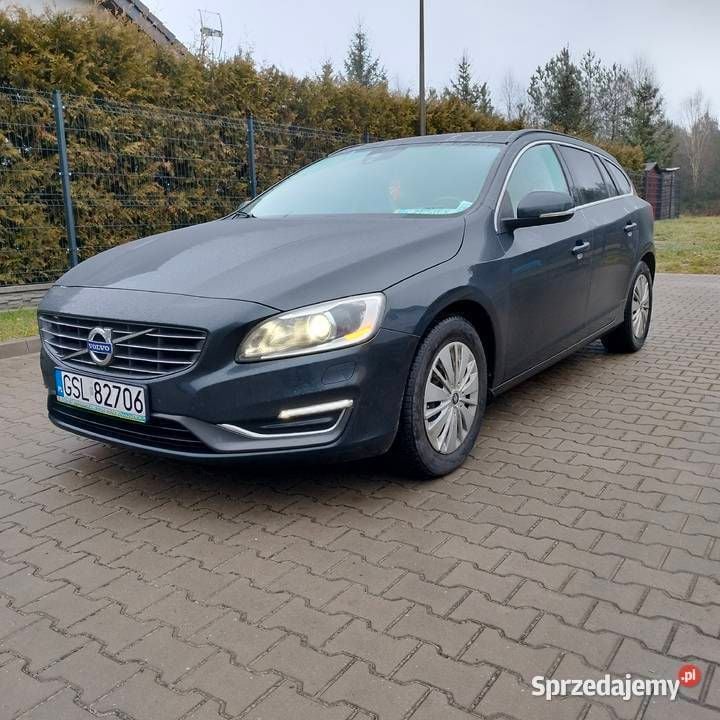 Grafitowy Używany 2014 Volvo V60 Kombi | 32 999 zł (Uczciwa cena) - Obraz 1/4