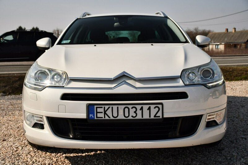 Używany Citroën C5 140 KM (102 kW) 2011 Biały Kombi