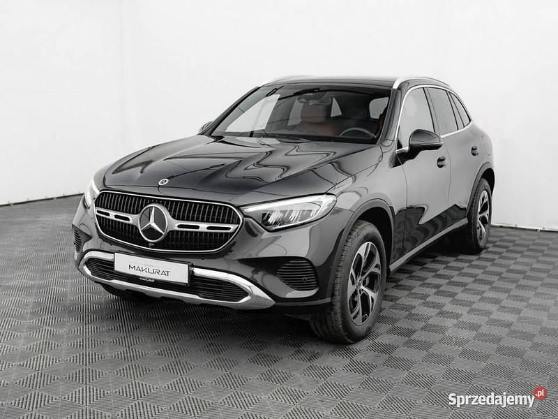 Czarny Używany 2024 Mercedes GLC300e Avantgarde SUV | 288 840 zł - Obraz 1/4