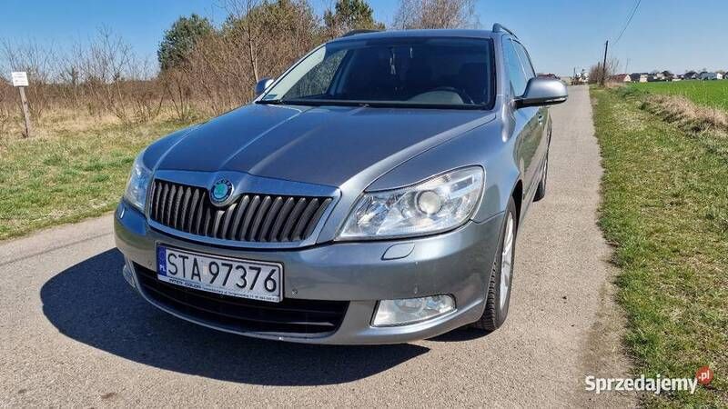 Szary Używany 2012 Skoda Octavia Kombi | 21 500 zł (Drogi) - Obraz 1/4
