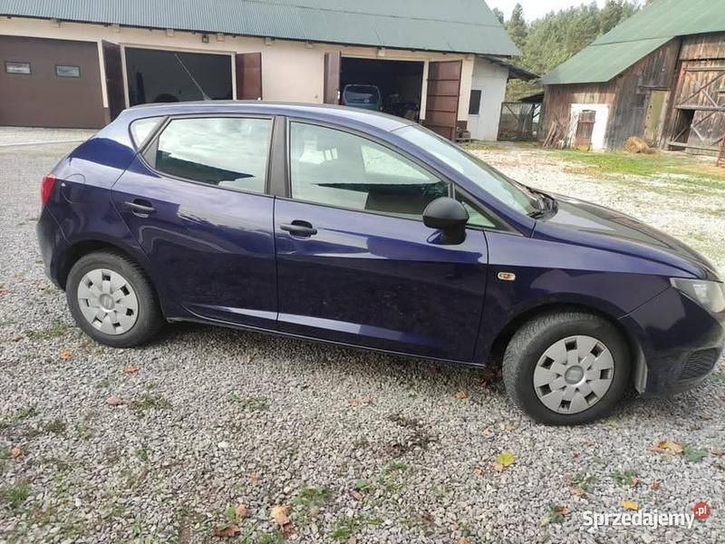 Granatowy Używany 2011 Seat Ibiza Hatchback | 12 500 zł (Uczciwa cena) - Obraz 1/4