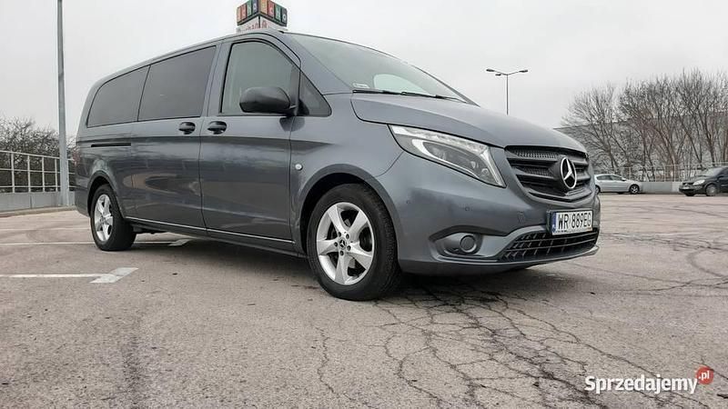 Grafitowy Używany 2018 Mercedes Vito Minivan | 98 400 zł - Obraz 1/4