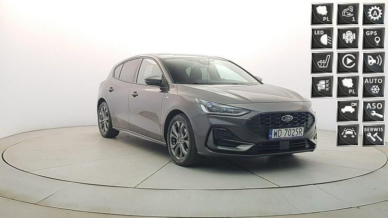 Używany Ford Focus ST-Line X 155 KM (114 kW) 2023 Szary Hatchback