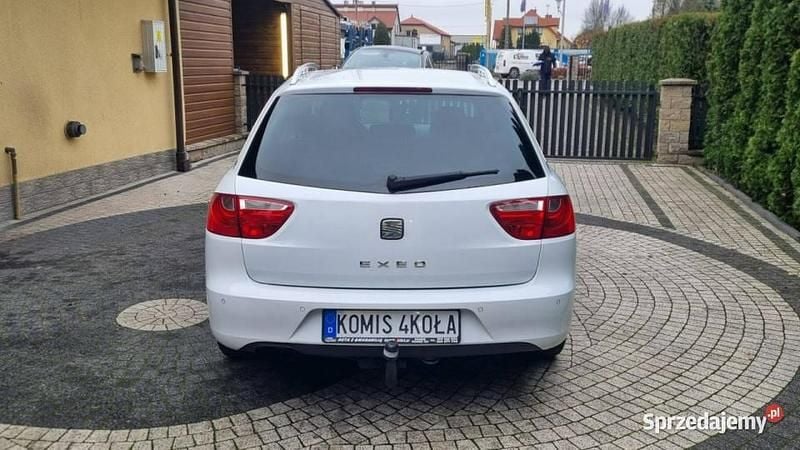Używany Seat Exeo 143 KM (105 kW) 2013 Biały (metalik) Kombi