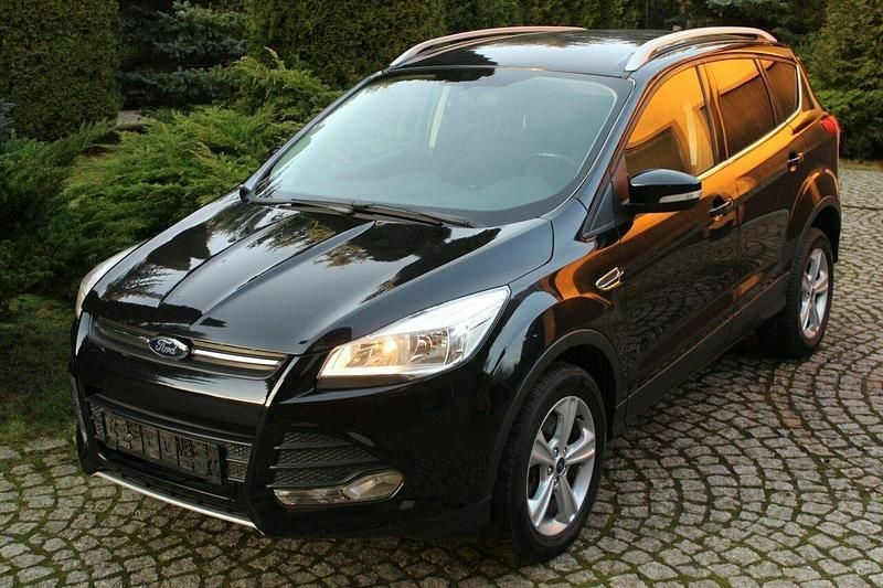 Czarny (metalik) Używany 2014 Ford Kuga SUV | 41 800 zł (Dobra cena) - Obraz 1/4