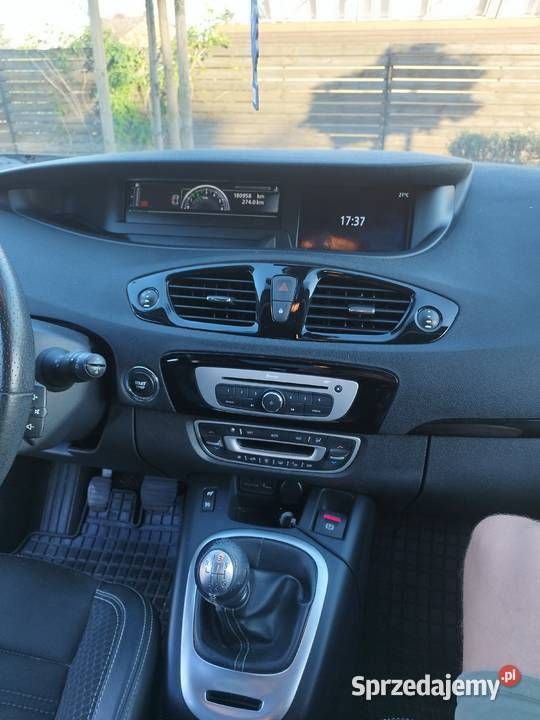 Czarny Używany 2014 Renault Scénic III Minivan | 24 000 zł (Uczciwa cena) - Obraz 1/4