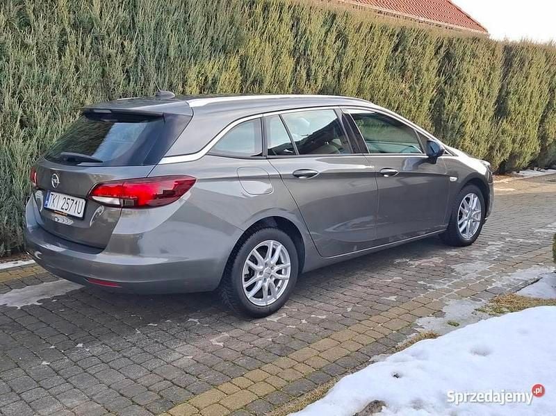 Używany Opel Astra 2021 Grafitowy Kombi