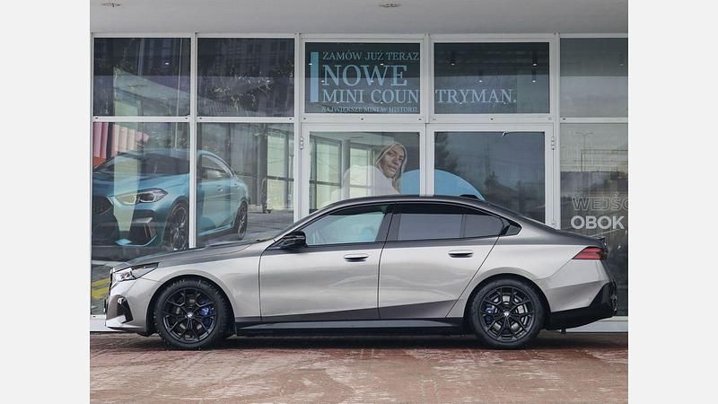 Używany BMW i5 Comfort Edition 442 kW (601 KM) 2023 Szary oxide metalizowany Sedan/Limuzyna