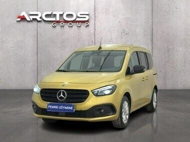 Żółty Używany 2022 Mercedes Citan 110 Kombi | 90 000 zł - Obraz 1/4
