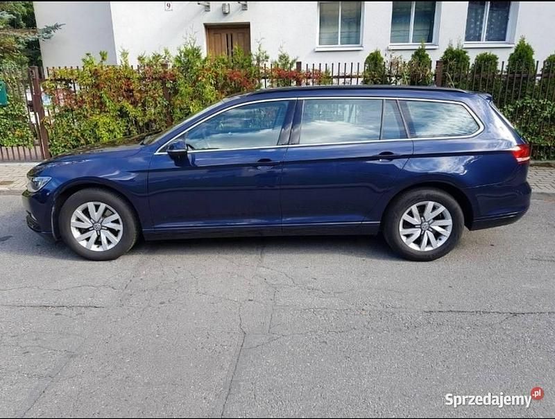 Używany VW Passat 2017 Niebieski Kombi