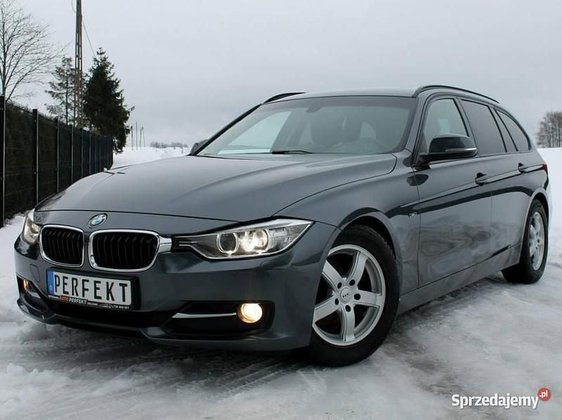 Używany BMW 318 Sport Line 143 KM (105 kW) 2014 Szary Sedan/Limuzyna