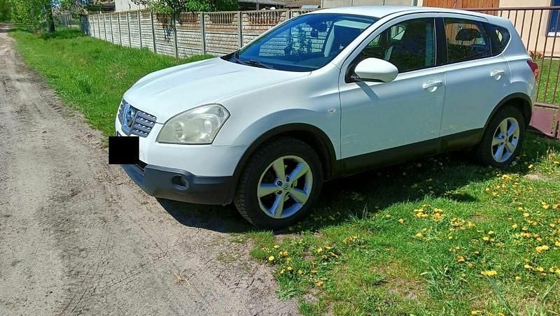 Biały Używany 2009 Nissan Qashqai SUV | 9500 zł (Dobra cena) - Obraz 1/4