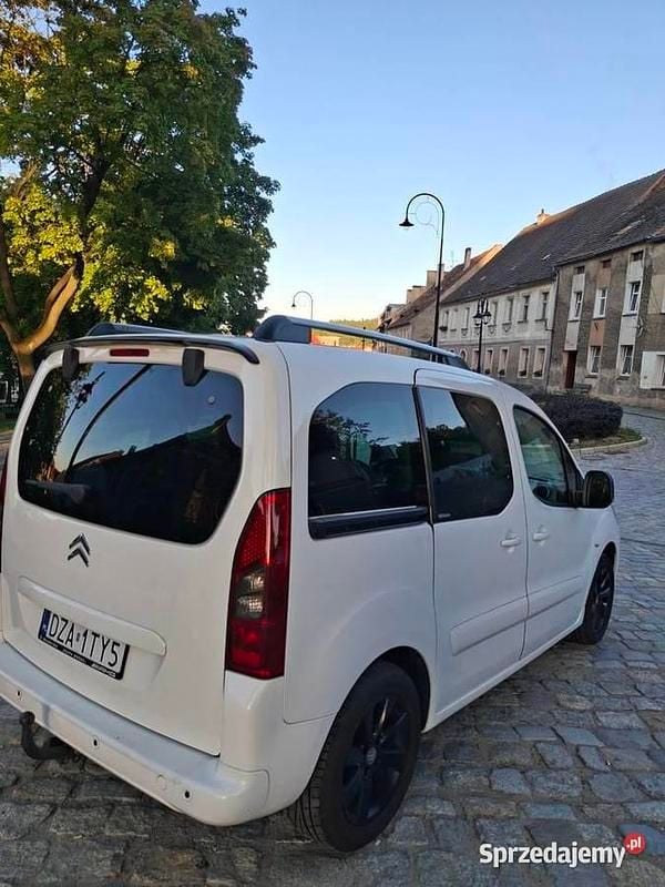 Używany 2011 Citroën Berlingo Minivan | 20 900 zł (Uczciwa cena) - Obraz 1/4