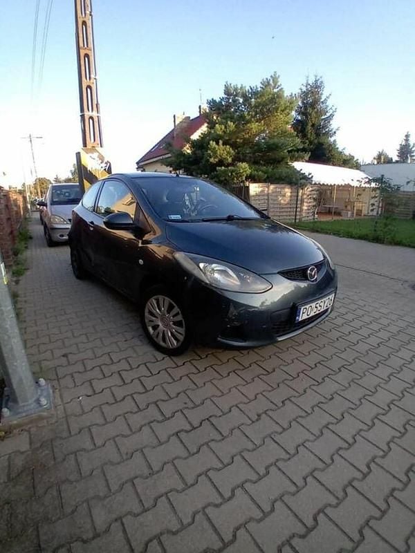 Czarny Używany 2008 Mazda 2 Hatchback | 2700 zł (Super Cena) - Obraz 1/4
