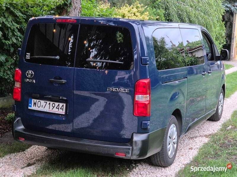 Używany 2020 Toyota Proace Verso Kombi | 69 000 zł - Obraz 1/4