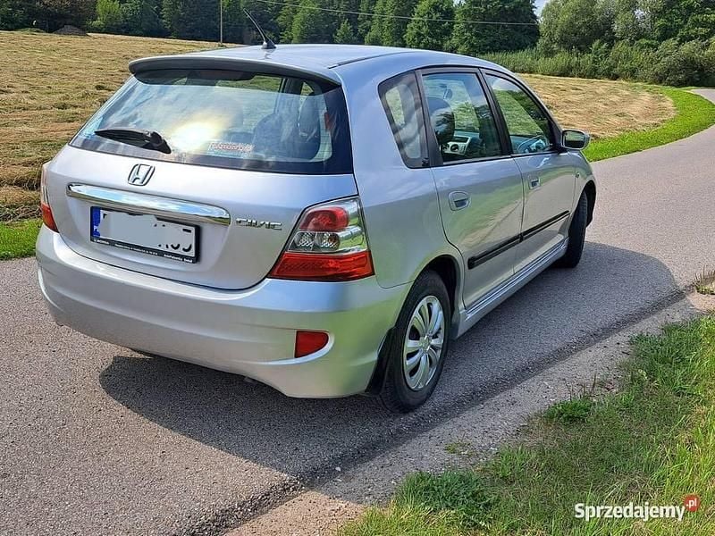 Używany Honda Civic 90 KM (66 kW) 2004