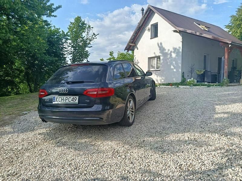 Używany Audi A4 S-Line 2014 Inny kolor Kombi