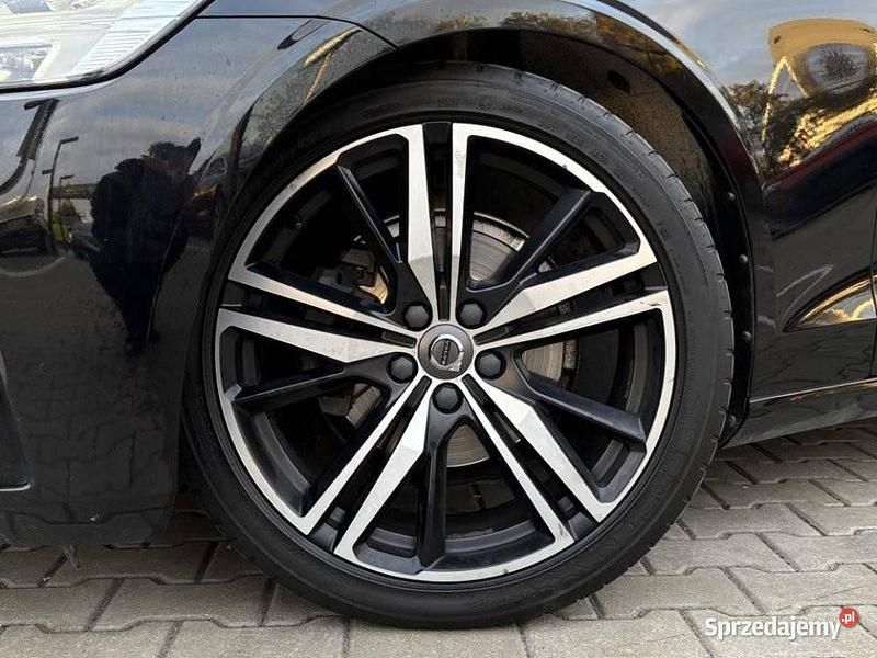 Używany 2020 Volvo V60 Kombi | 99 900 zł - Obraz 1/4