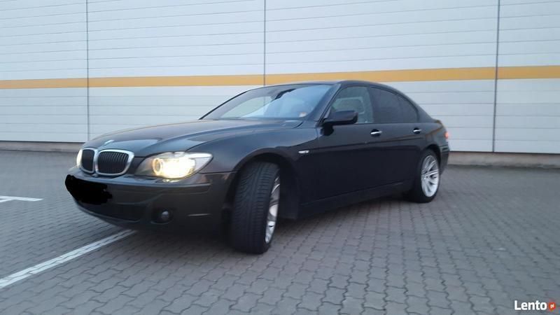 Czarny Używany 2008 BMW 750 Sport Line Sedan/Limuzyna | 49 000 zł - Obraz 1/4