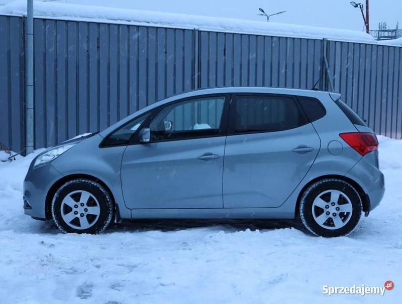 Używany Kia Venga 2018 Szary Hatchback