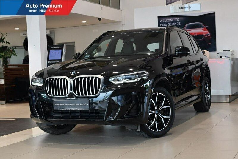 Czarny (metalik) Używany 2022 BMW X3 SUV | 184 900 zł - Obraz 1/4