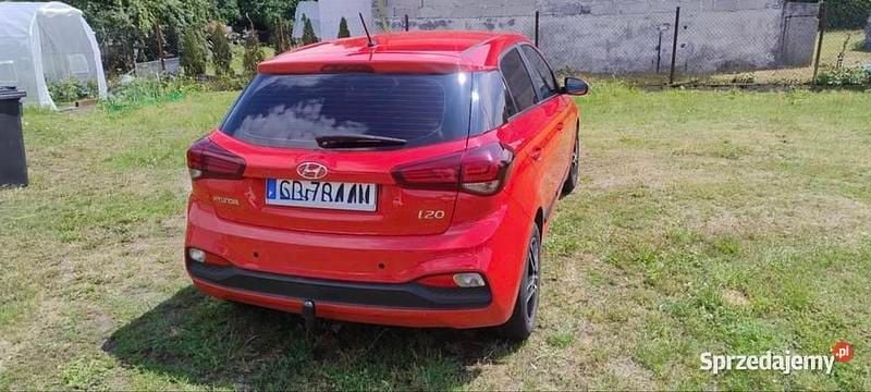 Używany Hyundai i20 2020 Czerwony Hatchback