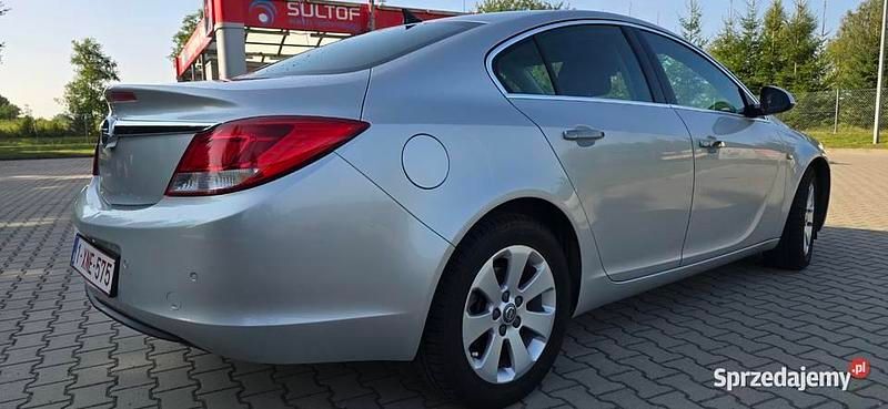 Używany Opel Insignia 2011 Srebrny Sedan/Limuzyna