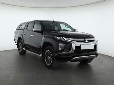 Czarny Używany 2019 Mitsubishi L200 Pickup | 99 999 zł - Obraz 1/4