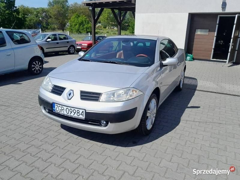 Używany Renault Mégane II 2006 Srebrny Kabriolet