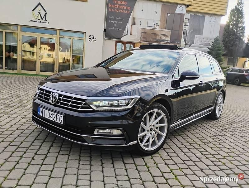 Czarny Używany 2016 VW Passat R Kombi | 61 000 zł (Drogi) - Obraz 1/4