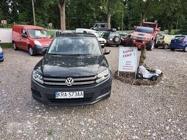 Inny kolor Używany 2016 VW Tiguan SUV | 65 000 zł (Uczciwa cena) - Obraz 1/4