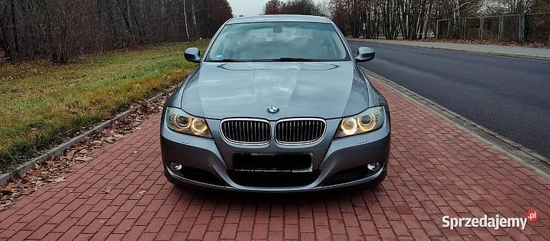 Używany BMW 325 218 KM (160 kW) 2009 Szary Sedan/Limuzyna