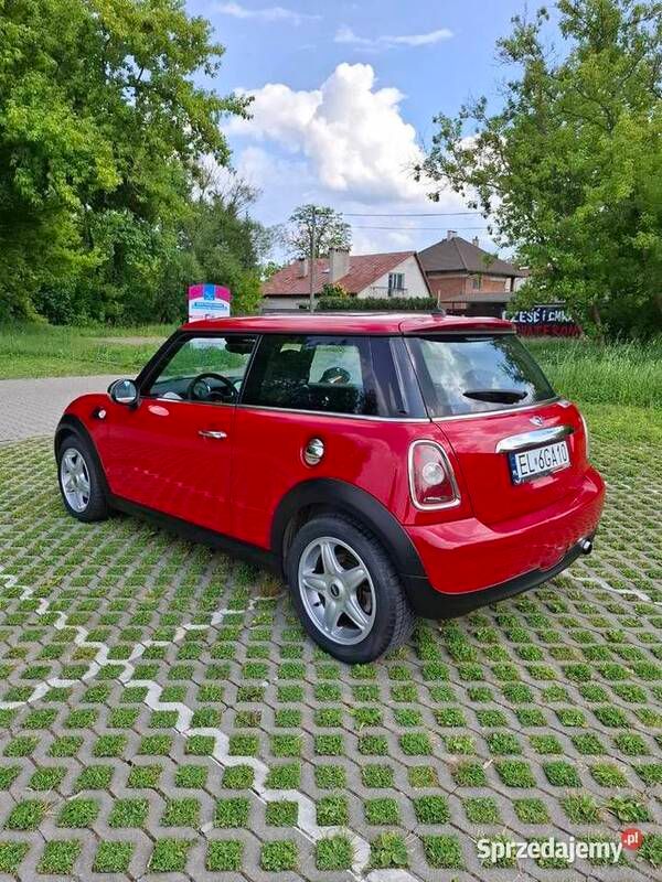 Czerwony Używany 2010 Mini ONE Hatchback | 13 900 zł (Dobra cena) - Obraz 1/4