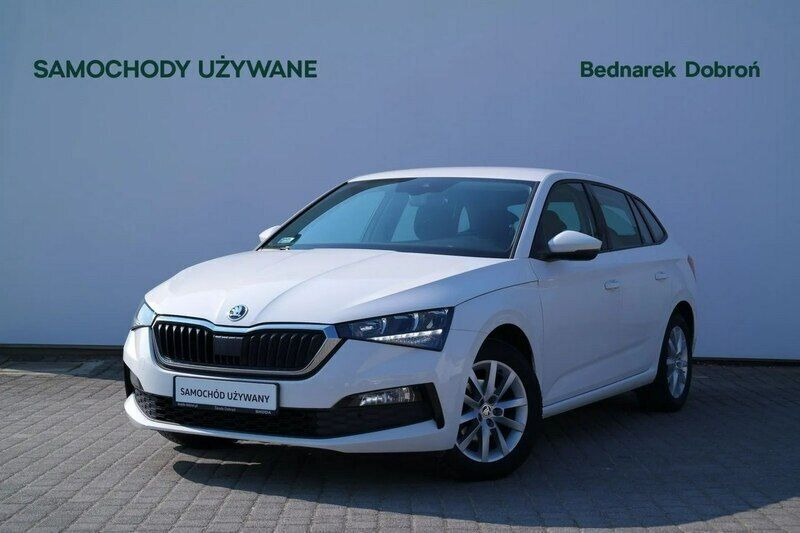 Biały Używany 2020 Skoda Scala Hatchback | 37 900 zł (Uczciwa cena) - Obraz 1/4