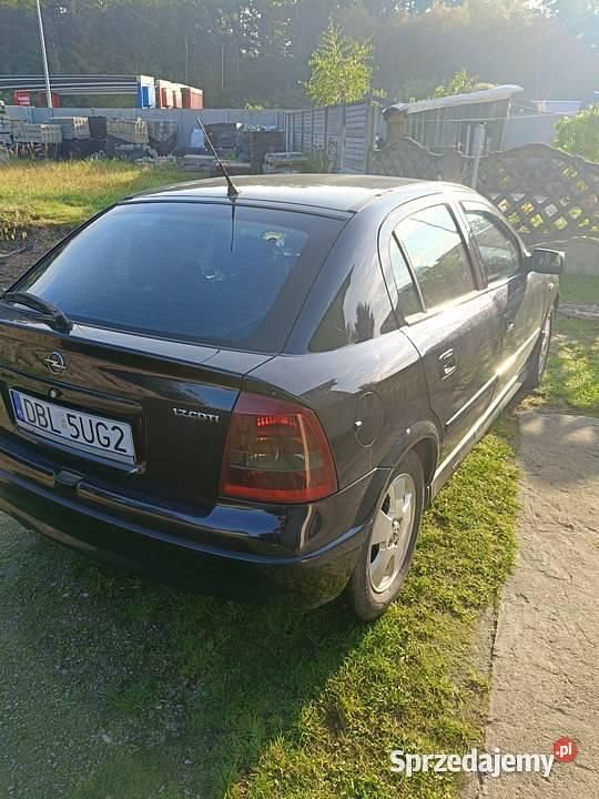 Używany Opel Astra 2003 Granatowy Hatchback
