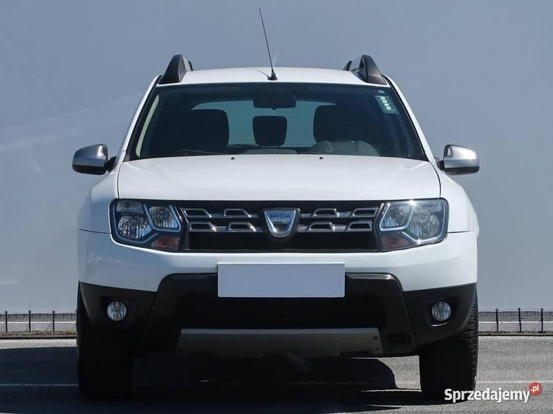 Biały Używany 2015 Dacia Duster SUV | 34 999 zł (Uczciwa cena) - Obraz 1/4