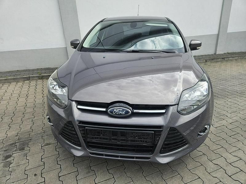 Używany Ford Focus 125 KM (91 kW) 2011 Szary Hatchback