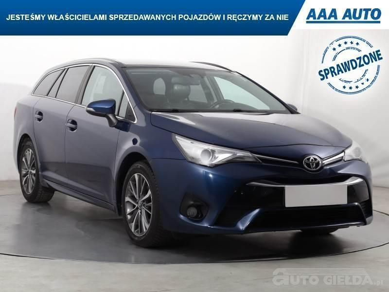 Błękitny Używany 2015 Toyota Avensis | 40 999 zł (Uczciwa cena) - Obraz 1/4