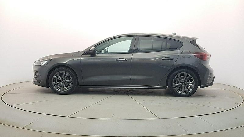 Używany Ford Focus ST-Line X 155 KM (114 kW) 2023 Szary Hatchback