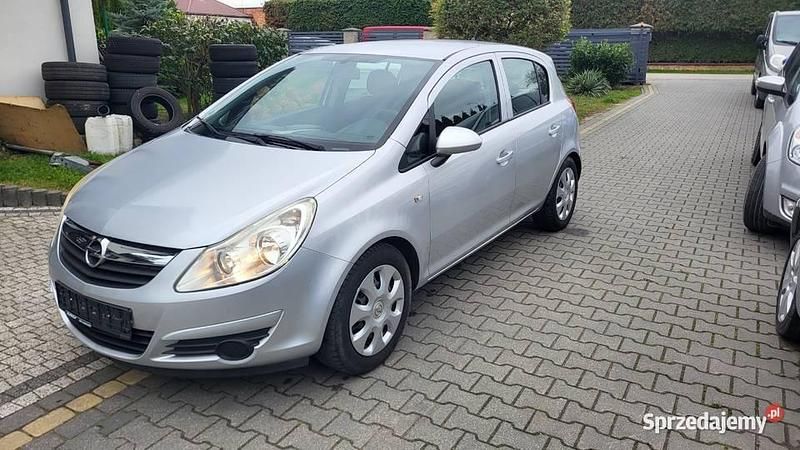 Srebrny Używany 2008 Opel Corsa Hatchback | 11 600 zł (Uczciwa cena) - Obraz 1/4